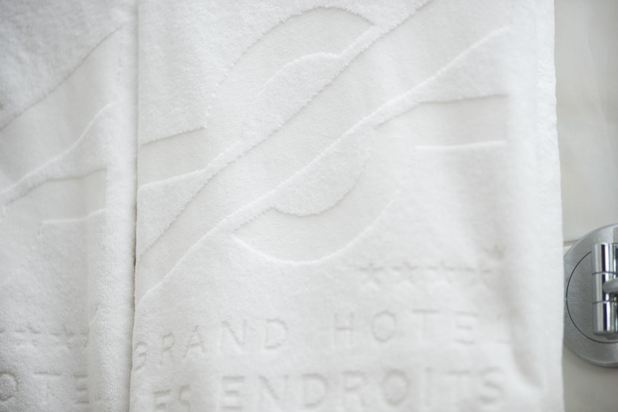 Grand Hotel Les Endroits La Chaux De Fonds ภายนอก รูปภาพ