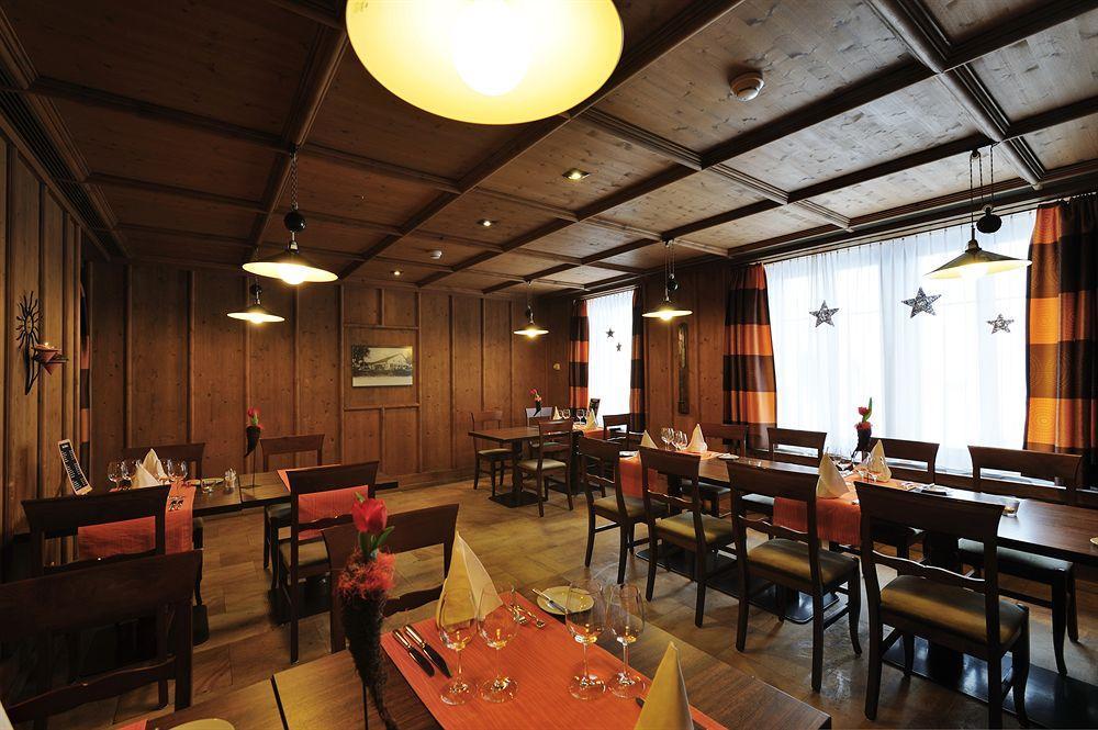 Grand Hotel Les Endroits La Chaux De Fonds ภายนอก รูปภาพ