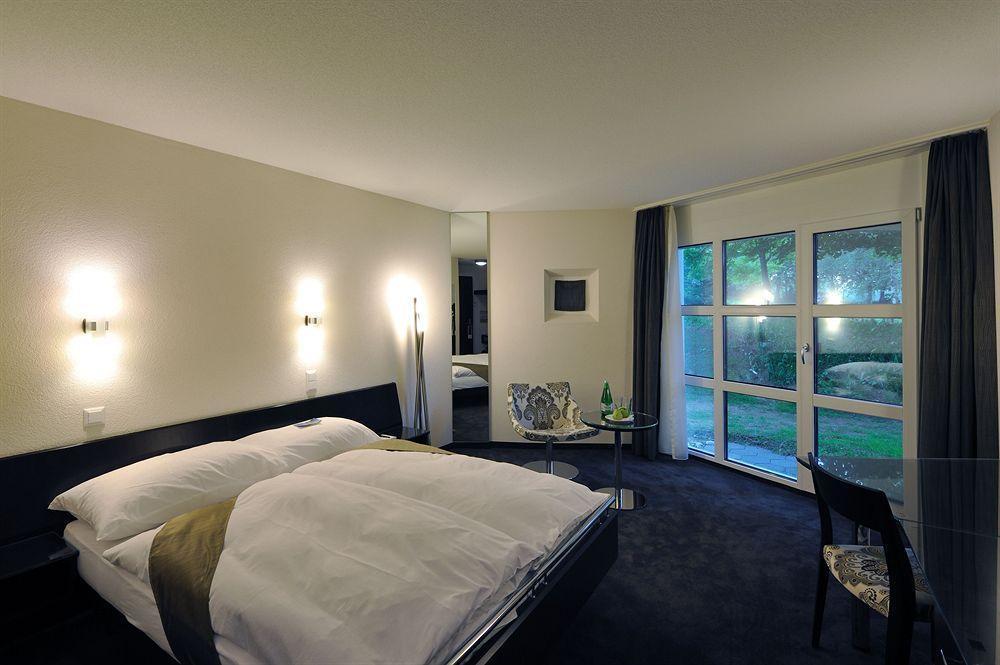 Grand Hotel Les Endroits La Chaux De Fonds ภายนอก รูปภาพ