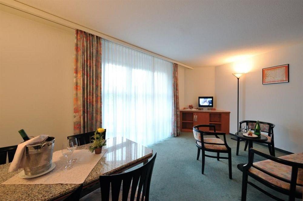 Grand Hotel Les Endroits La Chaux De Fonds ภายนอก รูปภาพ